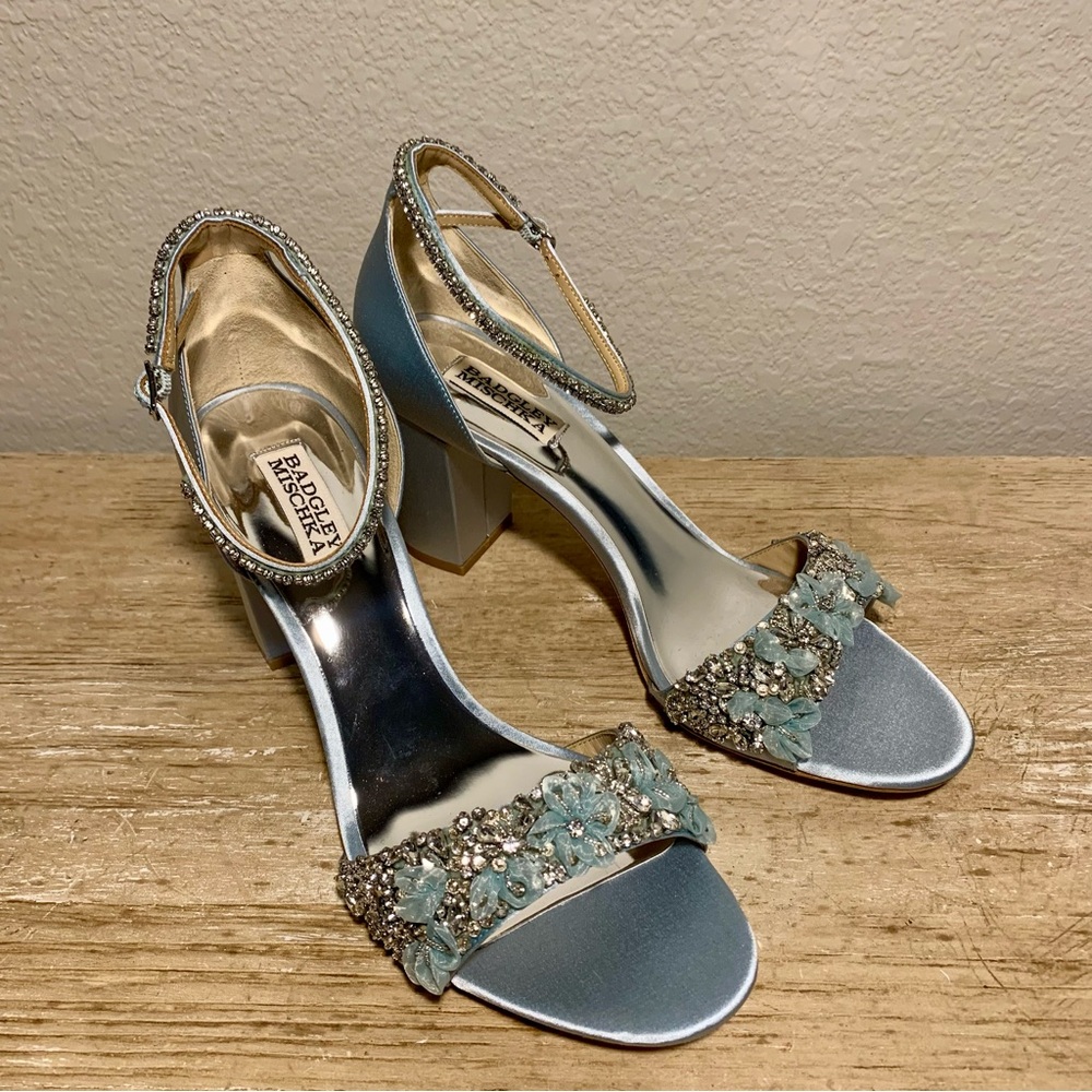 Badgley Mischka Blue Satin Block Heel Sandals – Size 10 Wedding Party Formal - Picture 2 of 13